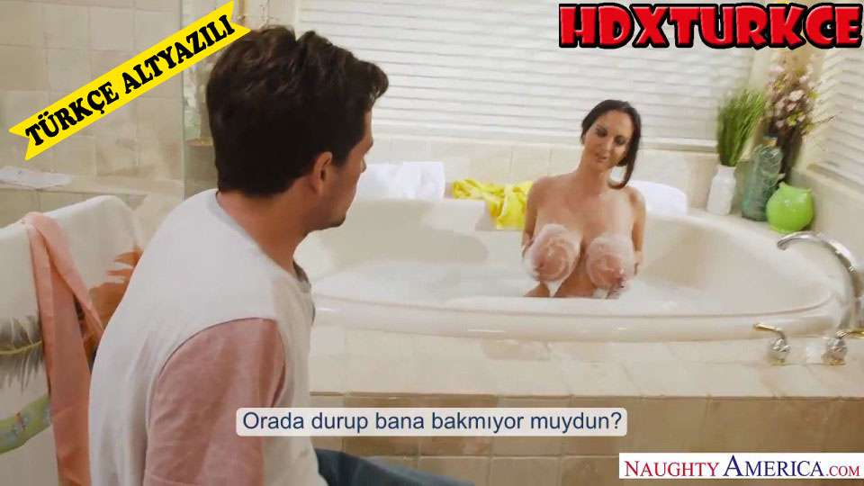 Koca memeli sarışın kendini parmaklarken yakalanıyo